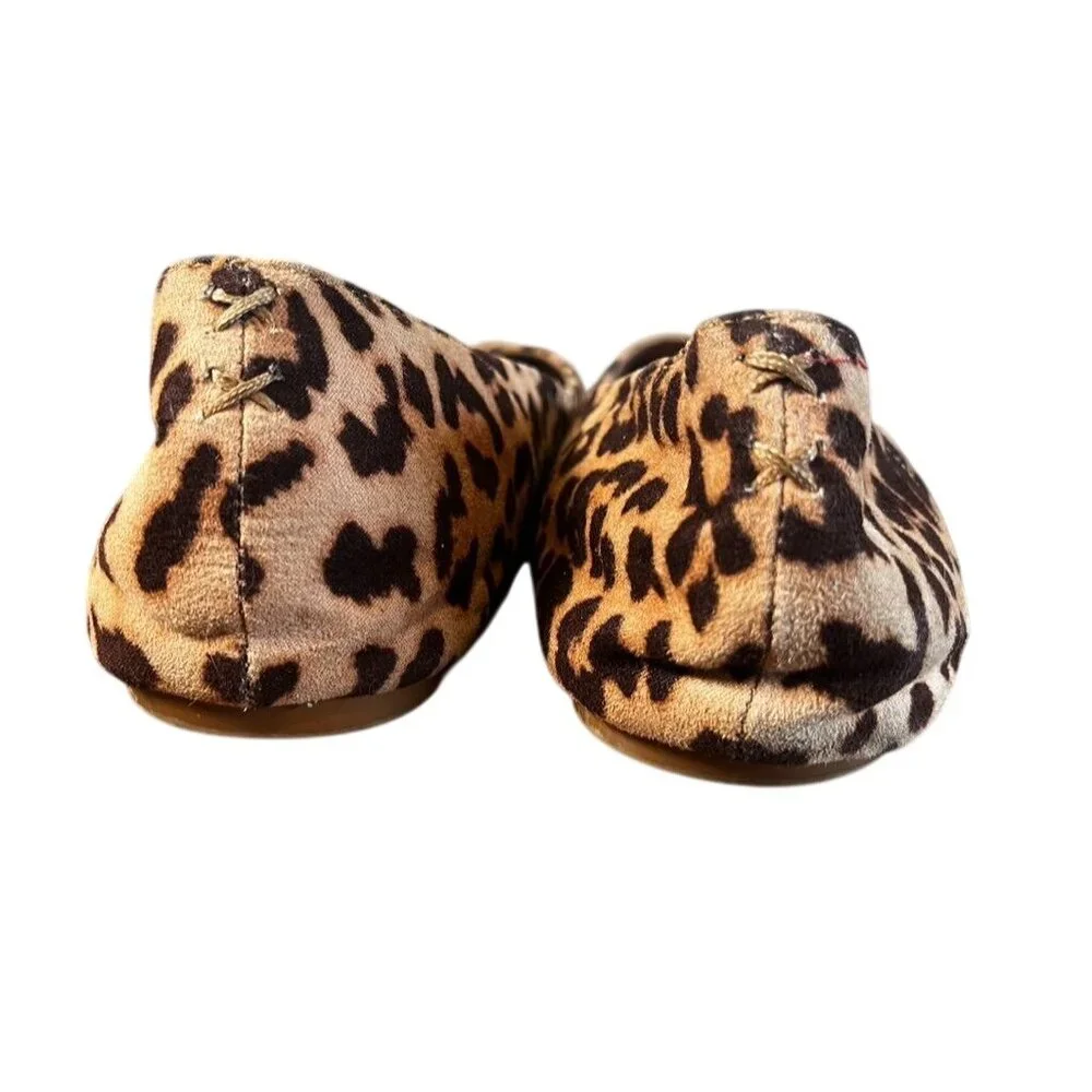 Torrid Animal Print Slip‎ On Flat Shoe Tan 10W Neutral Preppy Work Wear Artsy